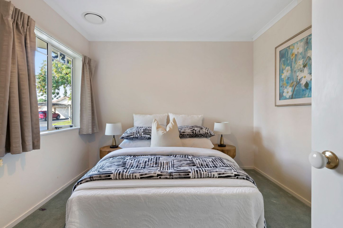 Selling to Settle in Australia, 514m2 section, Brick and tile 3 beds 1 bath house with double garage, 13 Montilla Place, Manurewa, Auckland