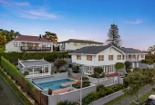 981m2 section, 404m2 character 5 beds 3 baths grand residence with triple garage, swimming pool, Beautifully landscaped gardens, 9 Worcester Road Meadowbank, Auckland
