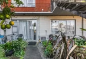 For rent, 2 beds 1 bath ground floor unit with carport, Available Now. 3/67a Princes Street, Otahuhu, Auckland