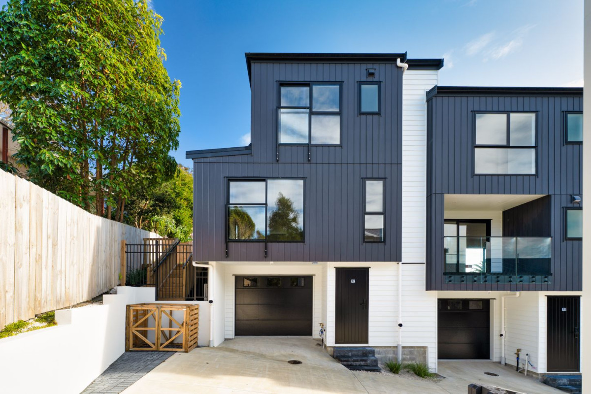 Brandnew freehold 4 beds 2.5 baths (4 toilets) home with garage, move-in ready, 79 A,B,C Gallony Avenue, Massey, Auckland