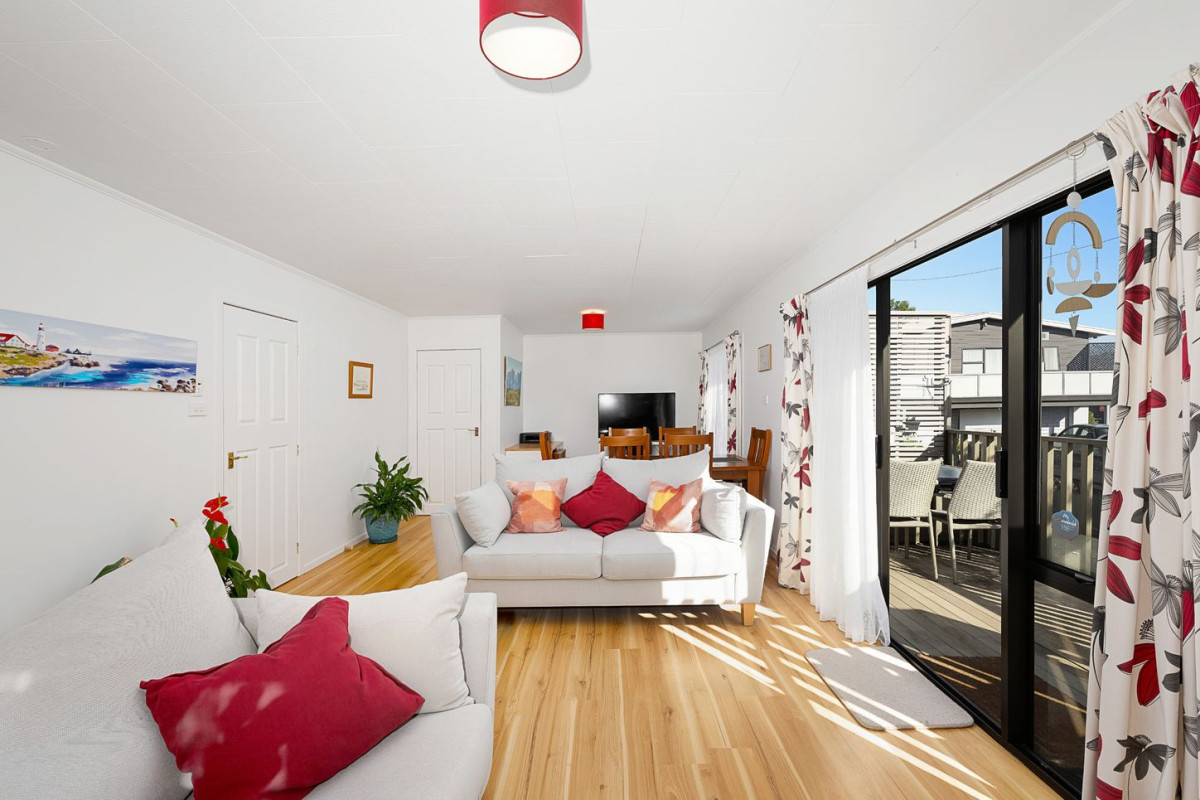 Owners Have Bought After 22 Happy Years, 3 beds 1 bath house with car parks, 19A Pine Avenue, Henderson, Auckland