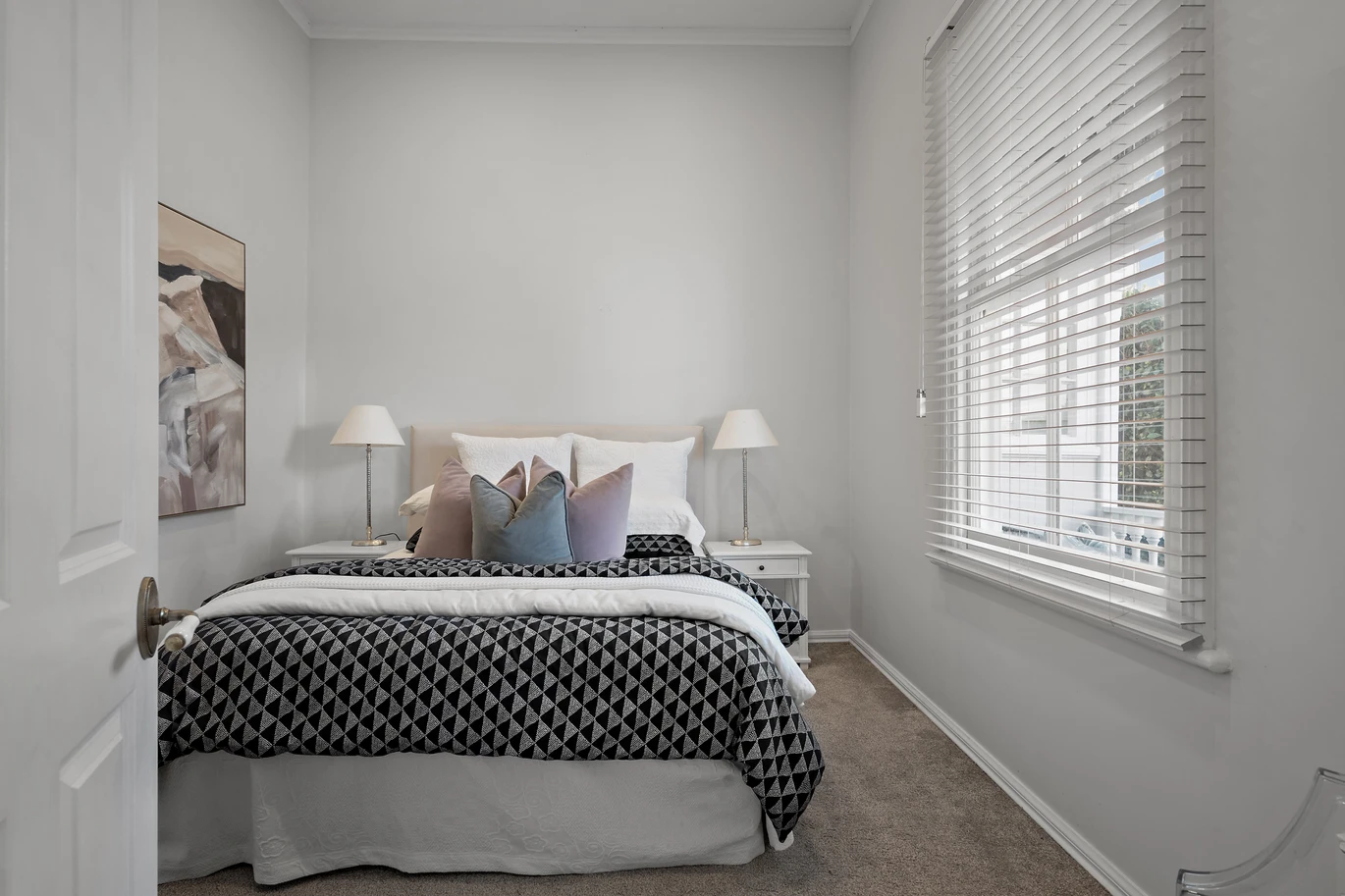 Double Grammar school zone (AGS/MAGS), 4 beds (1 ensuite) 2.5 baths house, character, comfort and convenience. 3 Leamington Road Mount Eden, Auckland