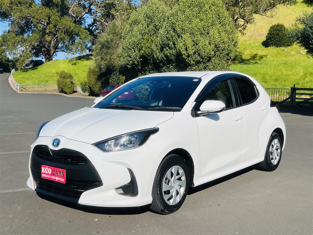 2021 Toyota Yaris HYBRID CRUISE CONTROL SMART KEY Hatchback Automatic, 5 seats, Hybrid, Petrol, 1,500 cc, 32,708 km
