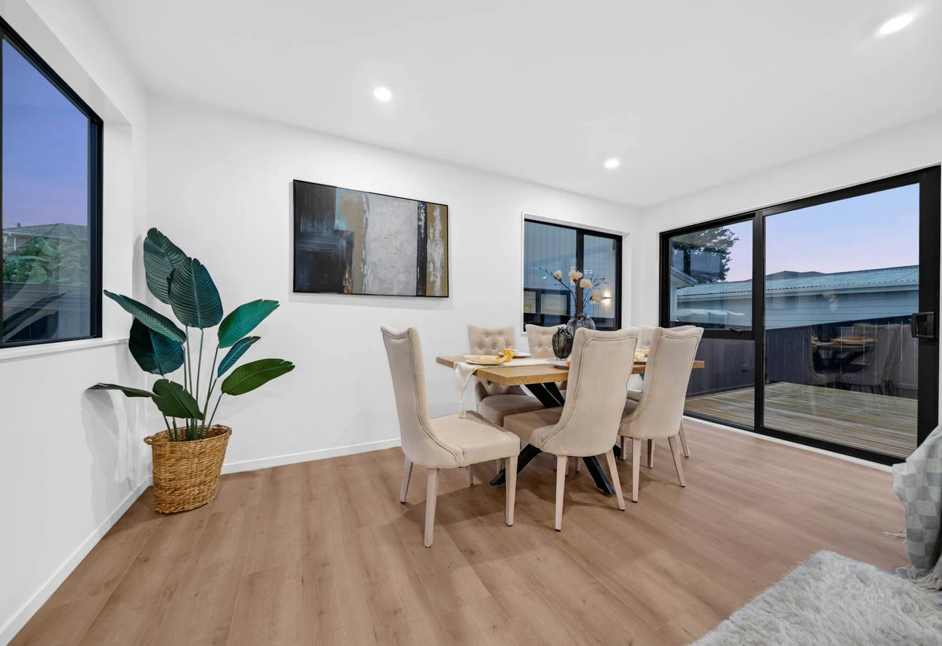 152m2 Brandnew standalone 4 beds (2 ensuites) 3.5 baths home with garage, 1 ensuite ground floor, approximately 1.2km from Blockhouse Bay Village, move-in ready. Agents: bring your buyers! Conjunctionals welcome, 18D Geneva Place Blockhouse Bay, Auckland