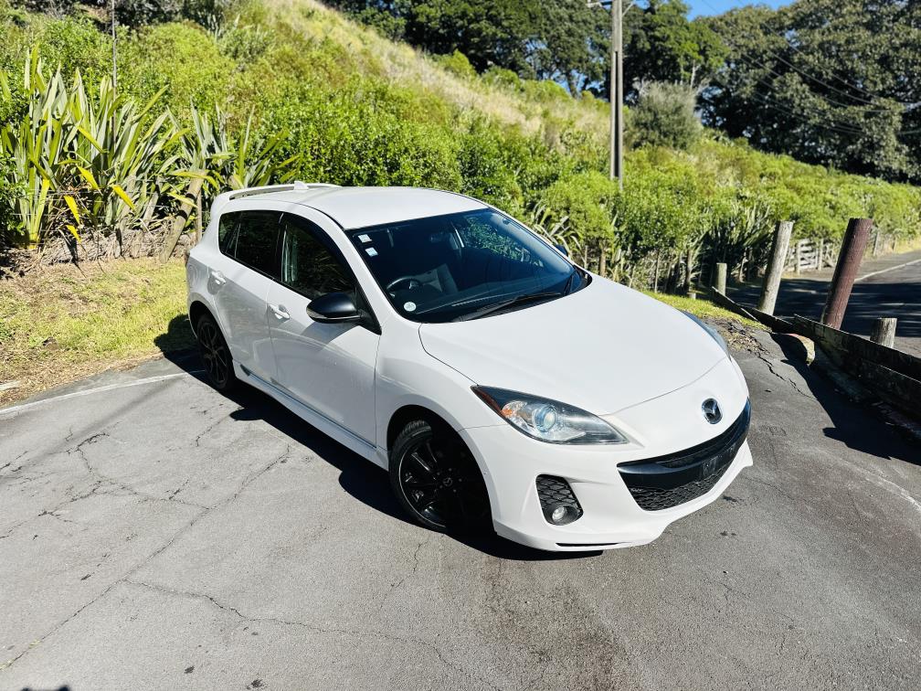 2013 Mazda Axela 20S SPORTS !! STUNNING ALLOYS !! Hatchback Tiptronic, 5 seats, New Import, Petrol, 2,000 cc, 119,216 km