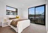 Price dropped to sell down the last 3 units, Brandnew freehold 3 beds 2.5 baths home with car park, No any Society cost, Under floor heating in both bathrooms, 11 Pharlap Drive, Northcross, Auckland