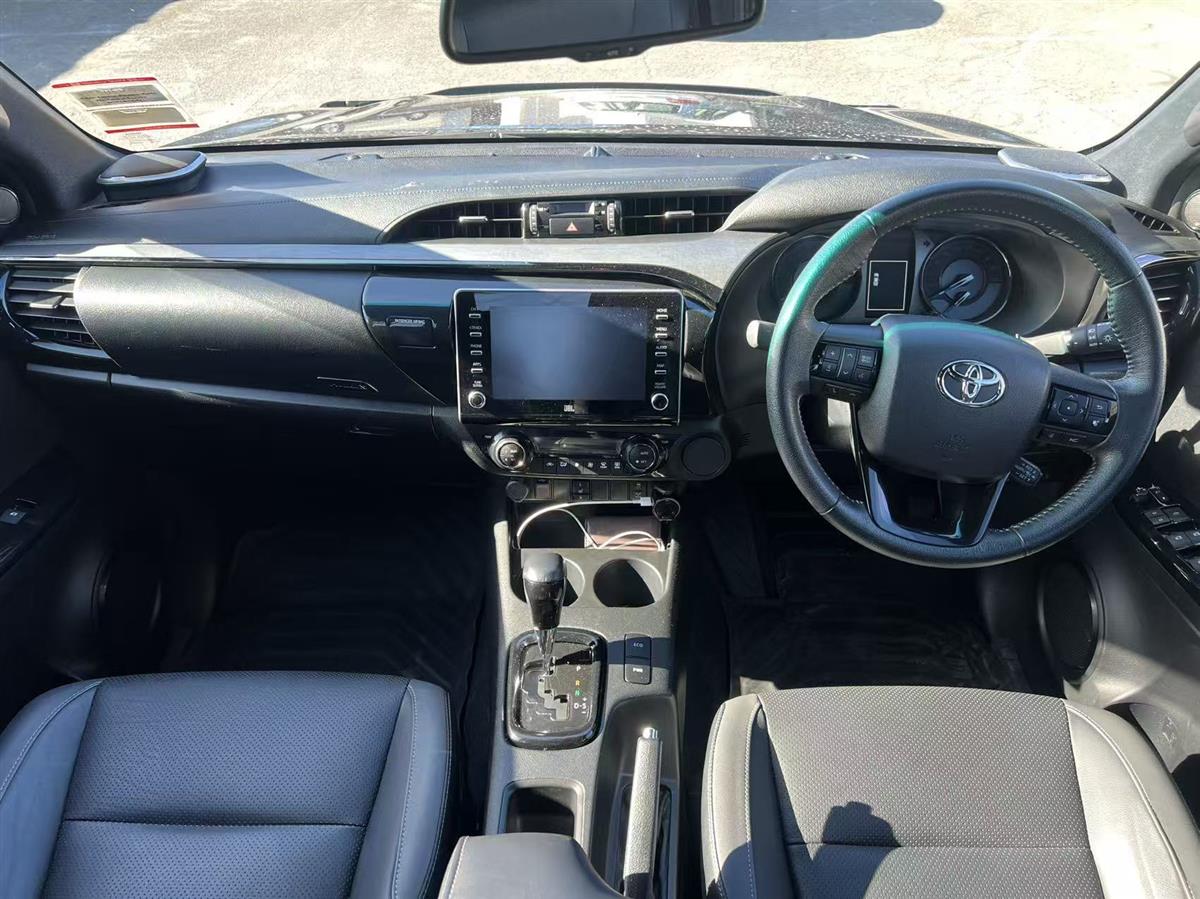 2024 Toyota Hilux SR5 CRUISER TD DC 2. Ute Automatic, 5 seats, Blue, Diesel, 2,755 cc, 36,944 km