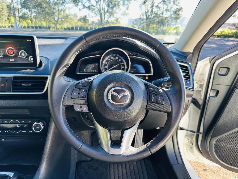 2014 Mazda Axela SPORTS !! HIGH SPEC !! Hatchback Tiptronic, 5 seats, New Import, Petrol, 1,500 cc, 31,843 km