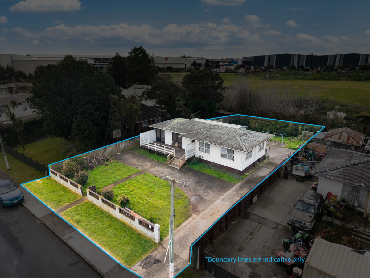 847m2 section, 3 beds 1 bath house with standalone garage, the owners have simply outgrown the home with a large and growing family, 39 Blake Road, Mangere East, Auckland