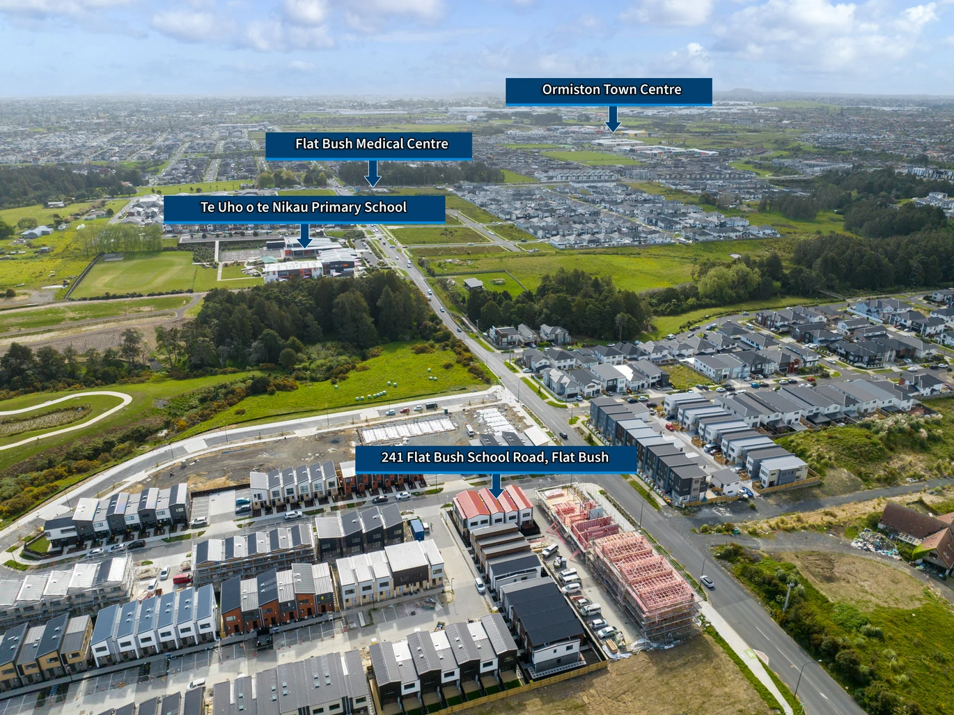 Freehold 3 beds 1.5 baths townhouse, 16 Papatahi Lane Flat Bush, Auckland