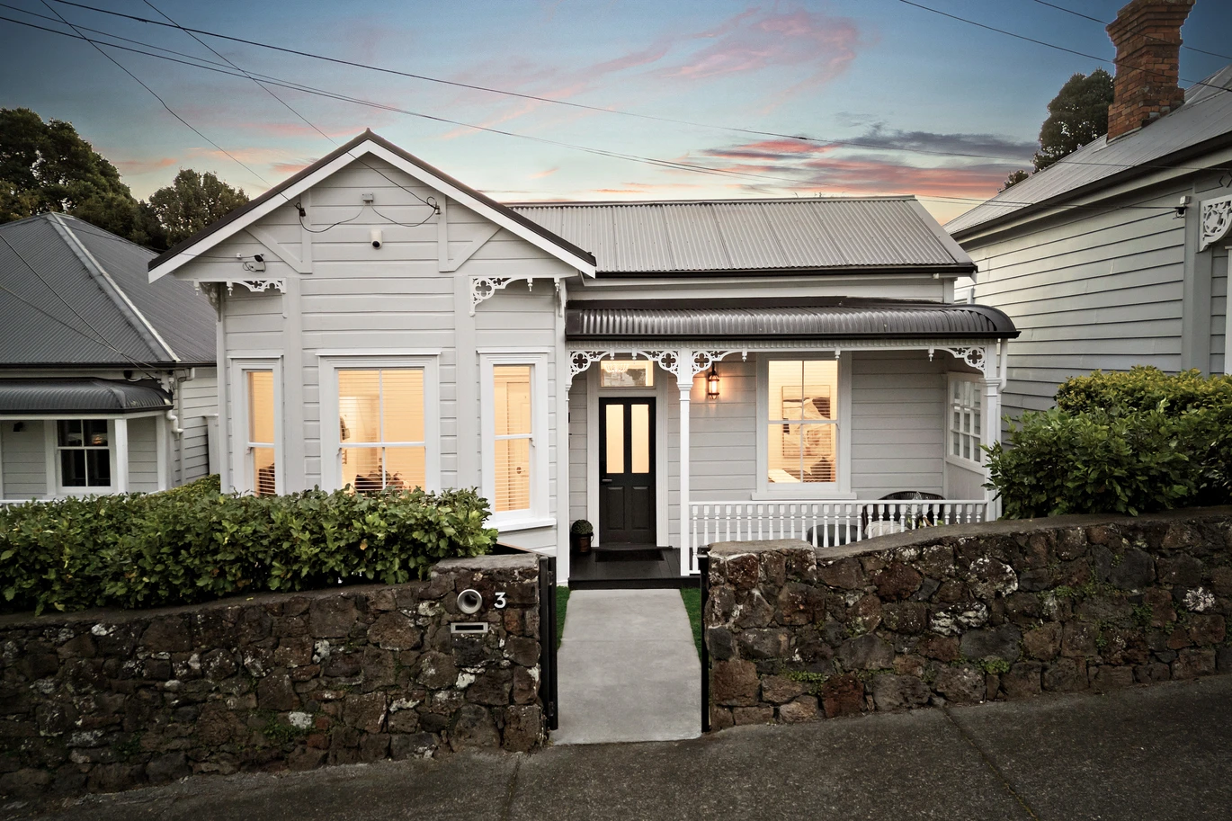 Double Grammar school zone (AGS/MAGS), 4 beds (1 ensuite) 2.5 baths house, character, comfort and convenience. 3 Leamington Road Mount Eden, Auckland