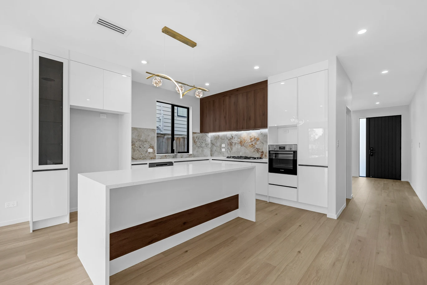 2 kitchens, 6 beds (2 ensuites) 4.5 baths house with garage and 1 bed granny, 65 Rashni Road Flat Bush, Auckland