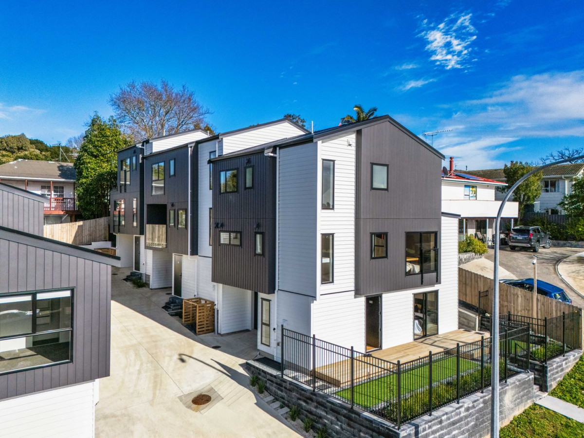 Brandnew freehold 4 beds 2.5 baths (4 toilets) home with garage, move-in ready, 79 A,B,C Gallony Avenue, Massey, Auckland