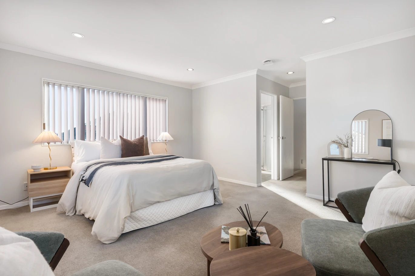 Mt Roskill Grammar School zone, First time on the market since new, 242m2 Standalone 5 beds + Study nook 3.5 baths house with double garage, 57 Rogan Street Hillsborough, Auckland