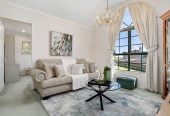 For rent, No smoking. Pets will be considered. 5 beds 3 baths house with double garage, available now, 7 Houhere Close, Albany, Auckland