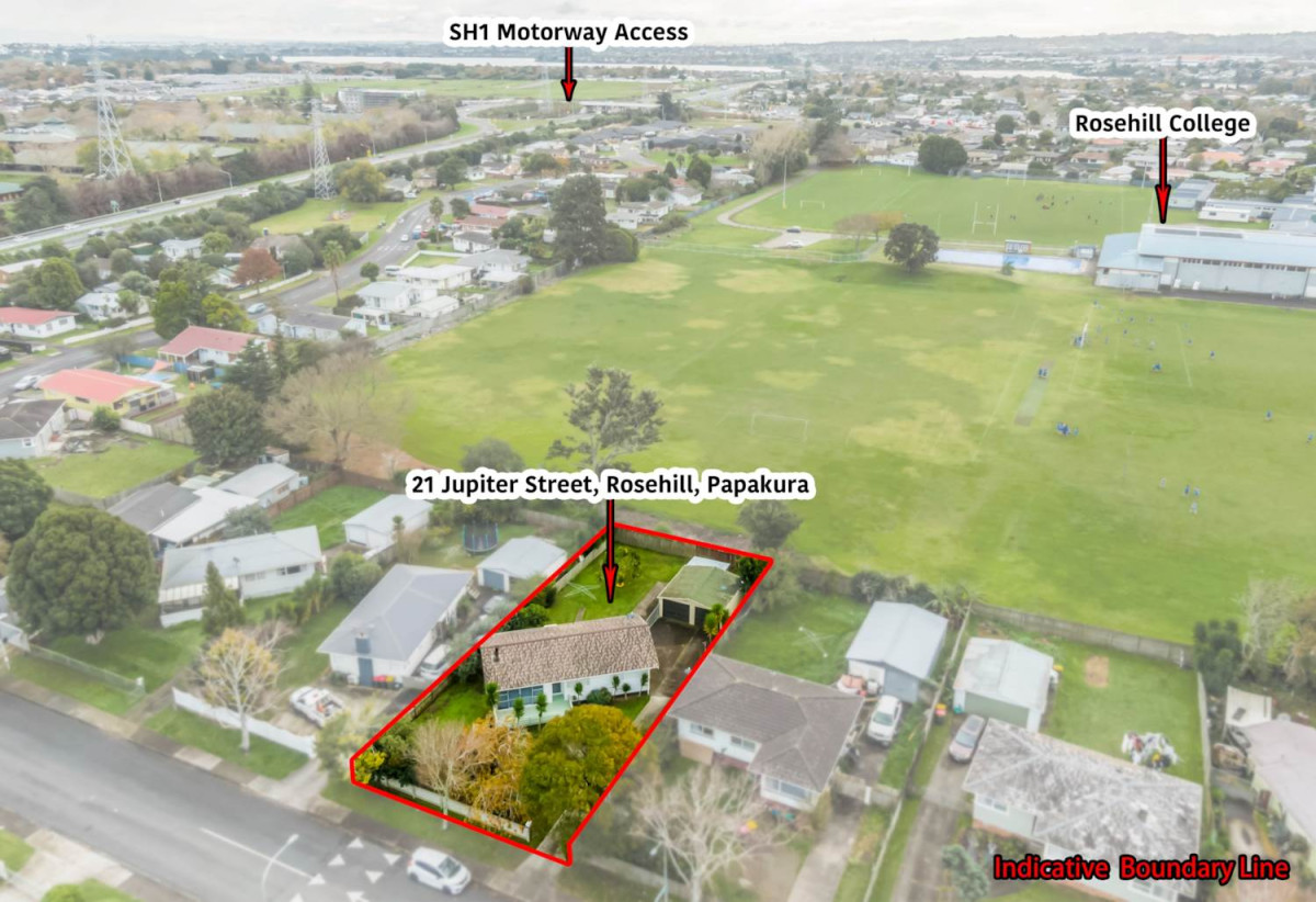 For rent, 3 beds 1 bath house with standalone double garage, available 27th July, 21 Jupiter Street, Papakura, Auckland