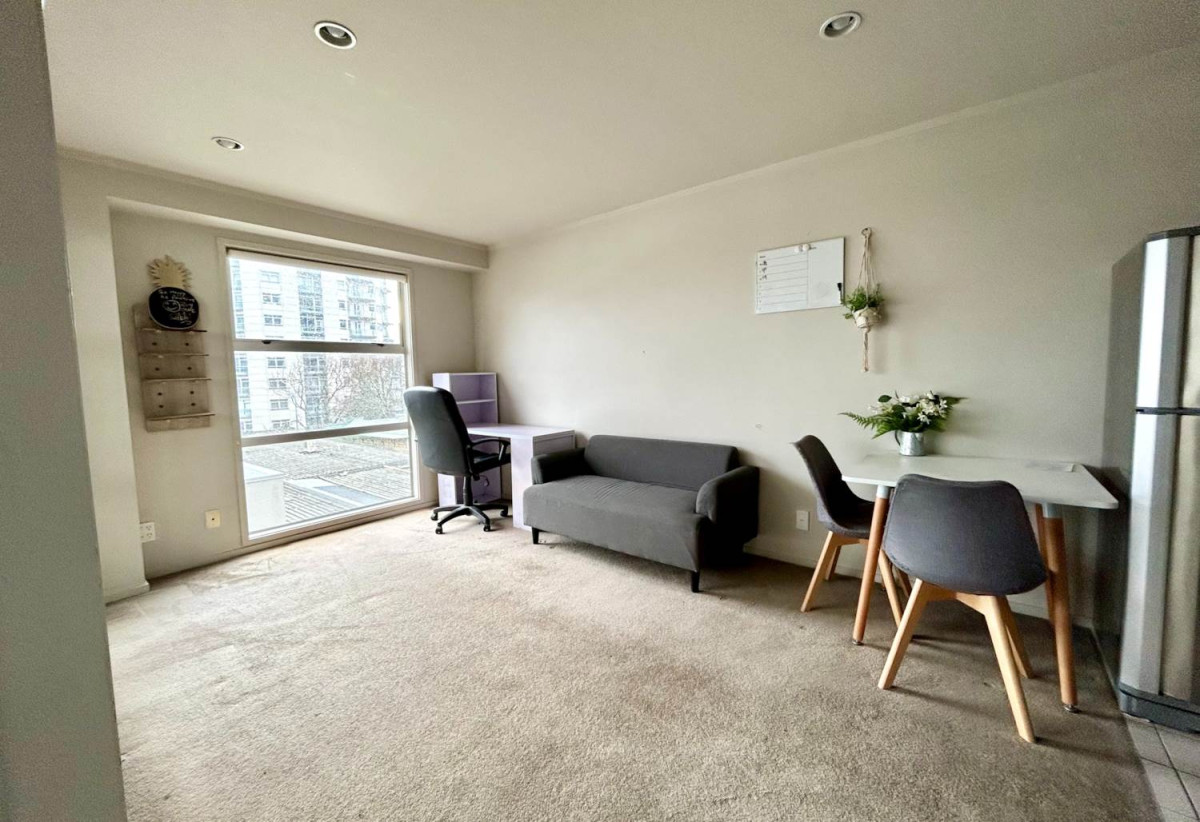 For rent, Fully furnished 1 bed 1 bath apartment in CBD, available 22nd August, 6e/109 Vincent Street, City Centre, Auckland