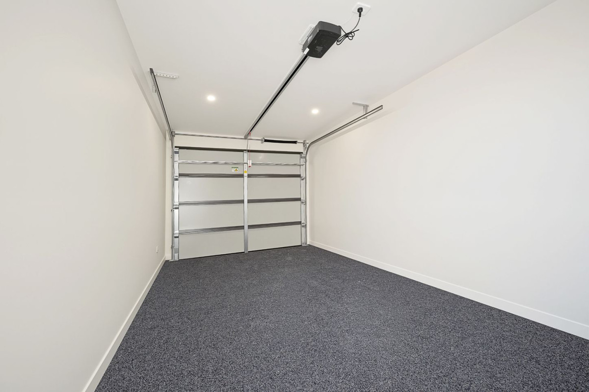 125m2 3 beds + study 2.5 baths home with a standalone garage, 79 Wavecrest Lane, Hobsonville, Auckland