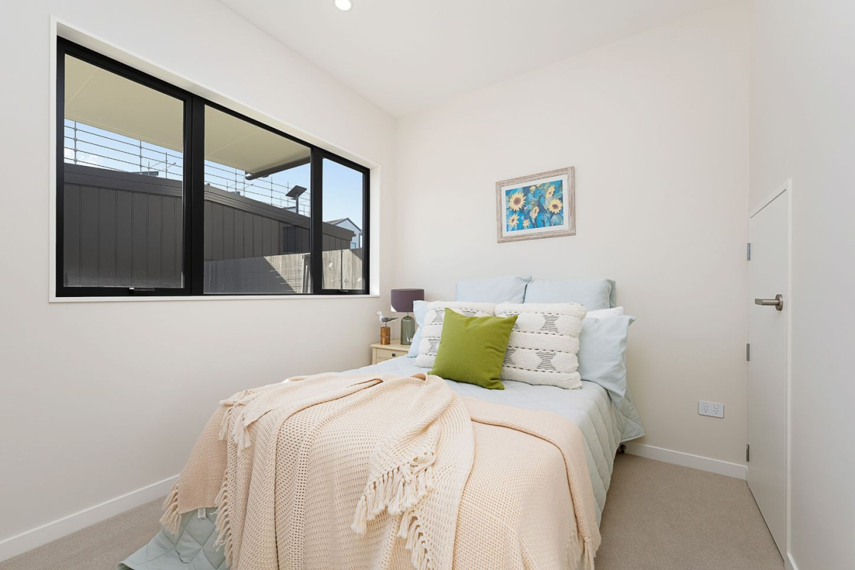 125m2 3 beds + study 2.5 baths home with a standalone garage, 79 Wavecrest Lane, Hobsonville, Auckland