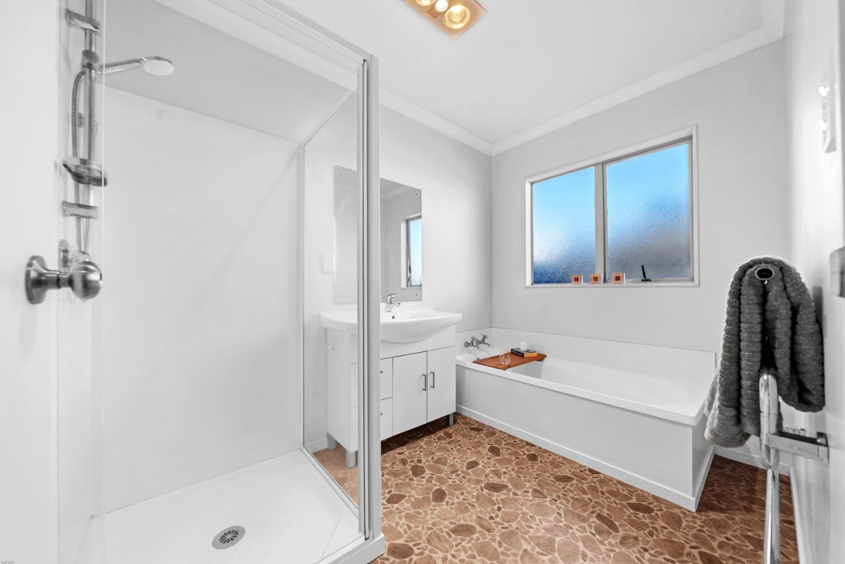 488m2 section, 136m2 Standalone 3 beds 2 baths house with garage, 24A Ingram Street, Papakura, Auckland