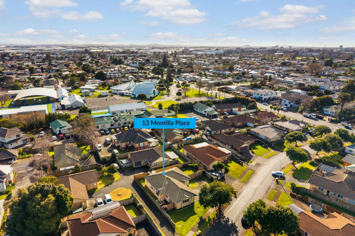 Selling to Settle in Australia, 514m2 section, Brick and tile 3 beds 1 bath house with double garage, 13 Montilla Place, Manurewa, Auckland