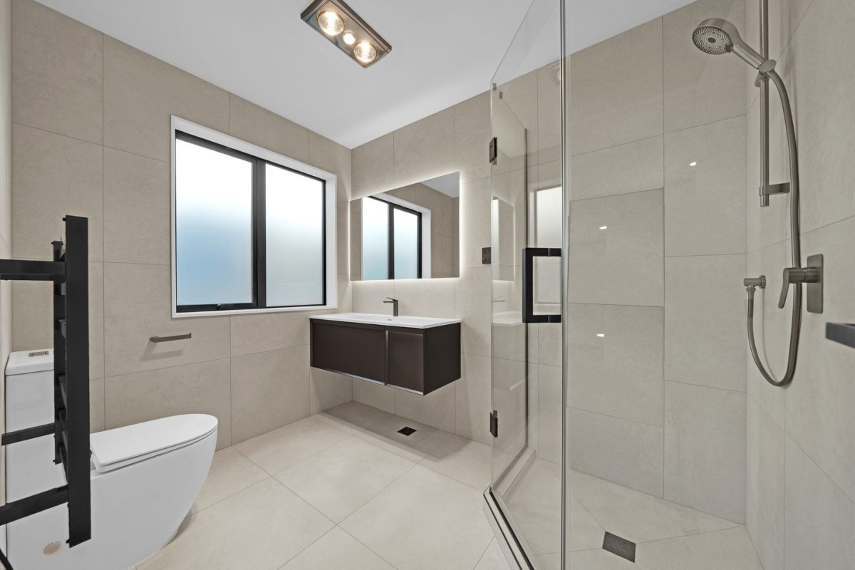 170m2 Brandnew 5 beds (2 ensuites) 3.5 baths home with 2 car parks, 174-180 Bremner Road, Karaka, Auckland