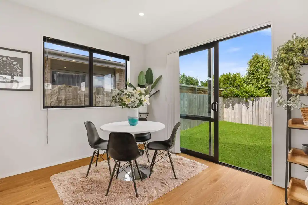 For rent. 3 beds 2 naths house with garage, Available from 24th July, 7 O Ruamano Crescent, Pukekohe, Auckland