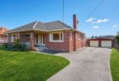 828m2 section, Brick and tile 3 beds 2 baths house with double garage, 27 Metcalfe Road, Ranui, Auckland