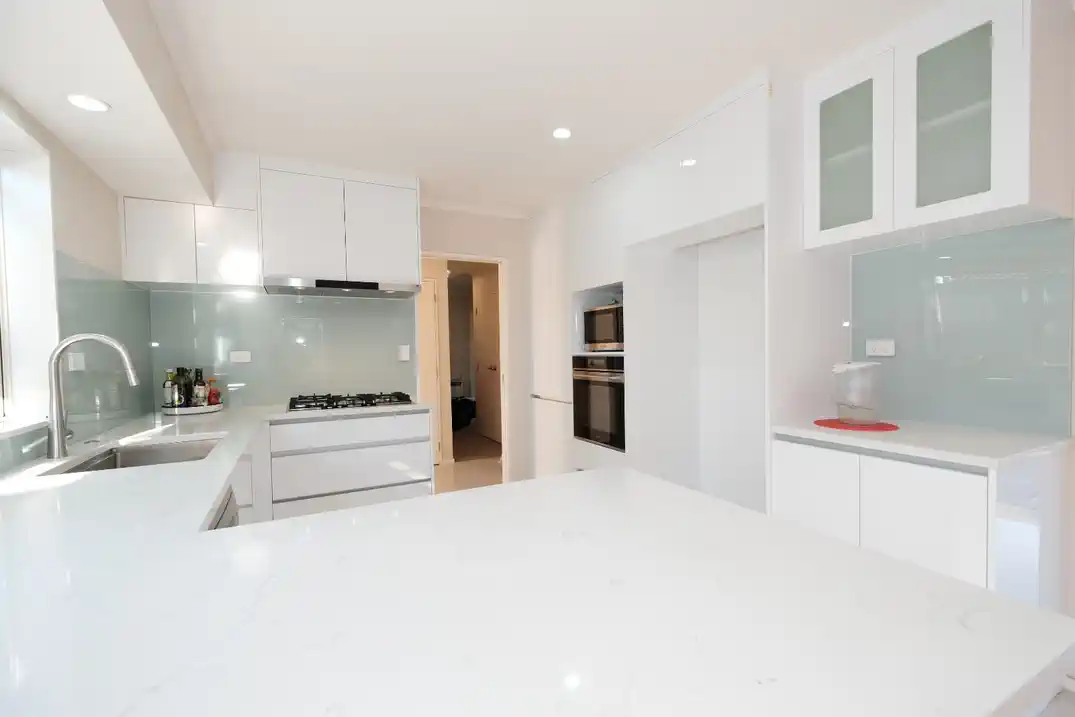 For rent, 3 beds 2 baths house with double garage, Available from 9th July, 2/6 Keenagh Rise, Dannemora, Auckland