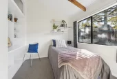 Standalone 3 beds 1 bath house with car parks and a fantastic separate studio, Zoned for Green Bay Primary School and Green Bay High School. 1/23 Stottholm Road Titirangi, Auckland
