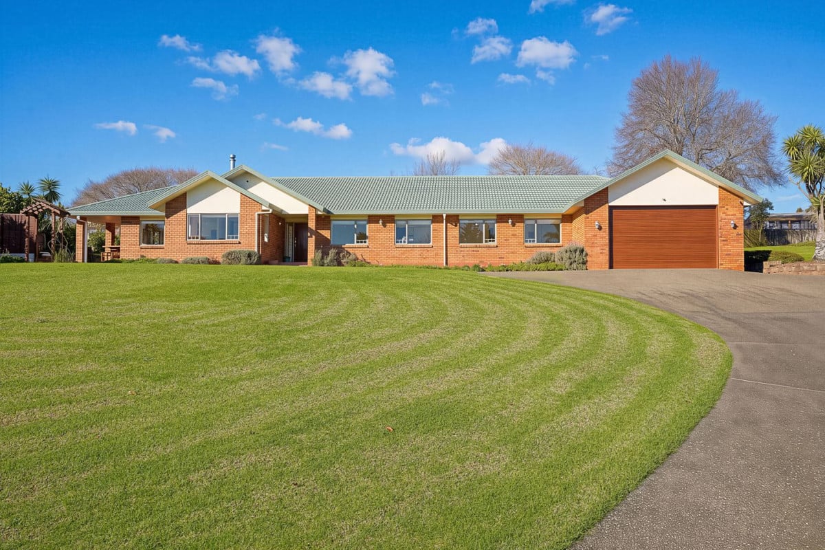 Once in nearly 30 years, 2961m2 section, 300m2 Brick and tile 5 beds (1 ensuite) 2 baths house, 4-car garaging with extra-high stud, 2 Burgundy Park Avenue, Henderson, Auckland