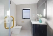 2 kitchens, 6 beds (4 ensuites) 5.5 baths house with double garage and 2 beds granny, 39 Park Green Avenue, Karaka, Auckland
