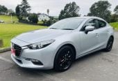 2018 Mazda Axela APPLE CAR PLAY 44000 KMS ONLY Hatchback Automatic, 5 seats, Petrol, 1,500 cc