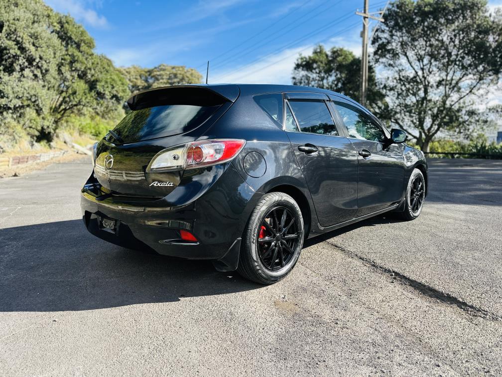 2012 Mazda Axela SPORTS !! STUNNING ALLOYS !! Hatchback Tiptronic, 5 seats, Black, New Import, Petrol, 1,500 cc, 88,776 km,