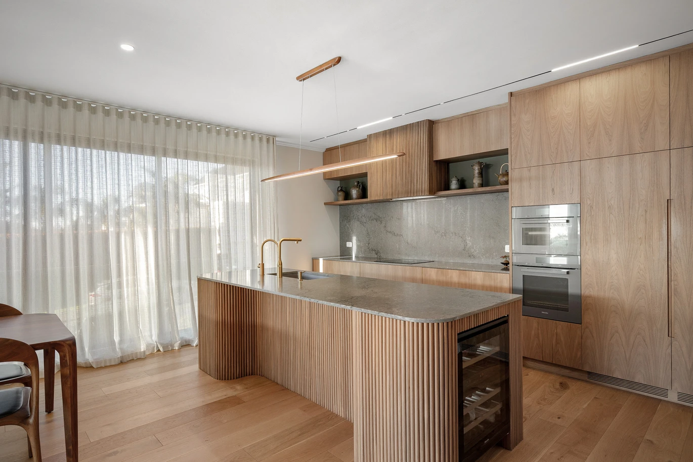 Pinnacle Bays Living | Zen, Water & Luxury, 374m2 Luxury 5 beds (5 ensuites) 5.5 baths house with double garage, swimming pool, and even a spectacular ‘sky lounge and office’ attic space, owners are onto new adventures and their instructions to sell are crystal clear, 2 Glen Atkinson Street St Heliers, Auckland