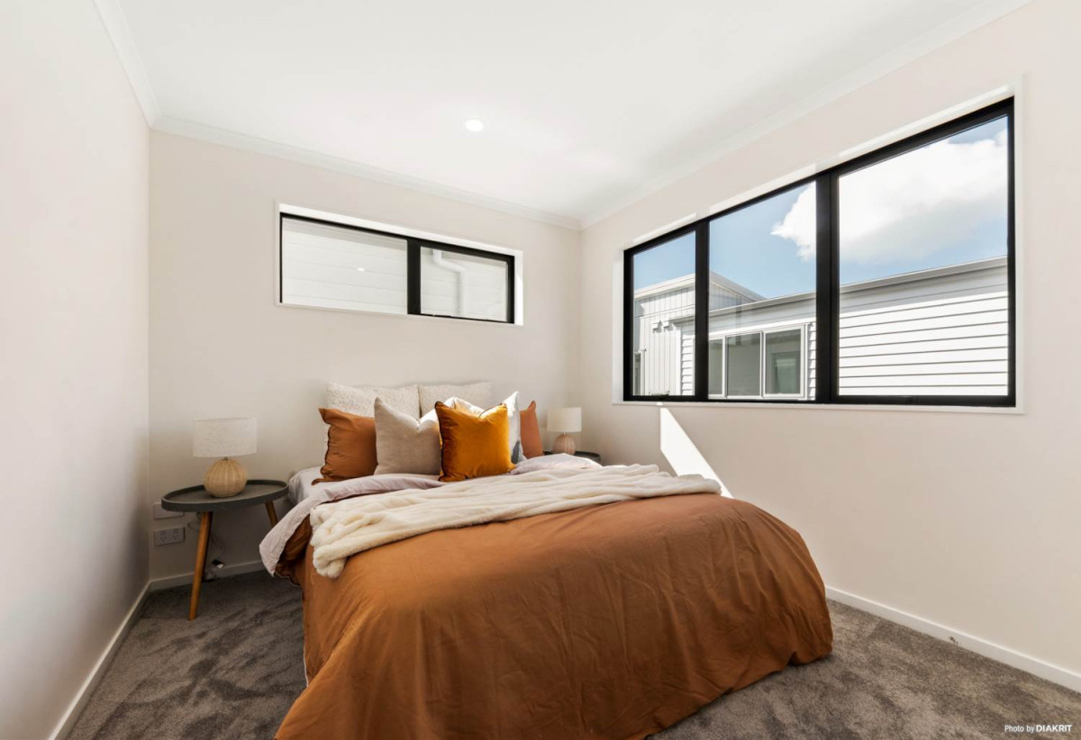 For rent, Macleans College zone, Brandnew 4 beds 2.5 baths home with garage, available 28th July, 9C Glennandrew Drive, Half Moon Bay, Auckland