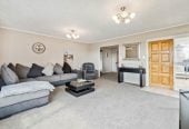 For rent,Brick and tile 3 beds 2 baths unit, 0.1 km to Pakuranga College, available now, 1/17 Liam Place, Half Moon Bay, Auckland