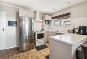 For rent,Brick and tile 3 beds 2 baths unit, 0.1 km to Pakuranga College, available now, 1/17 Liam Place, Half Moon Bay, Auckland