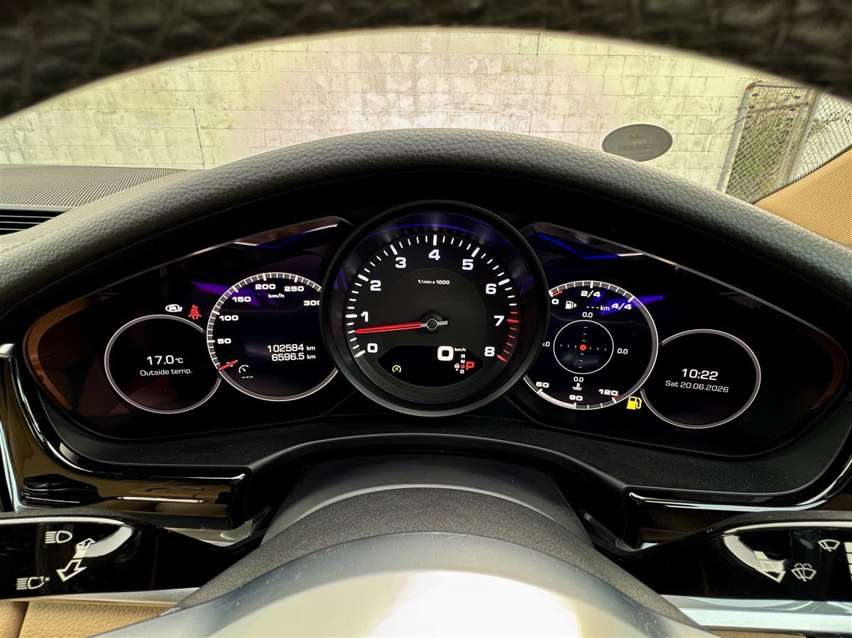 2019 Porsche Panamera V6T Facelift Sedan Automatic, 4 seats, Petrol, 3,000 cc, 104,000 km
