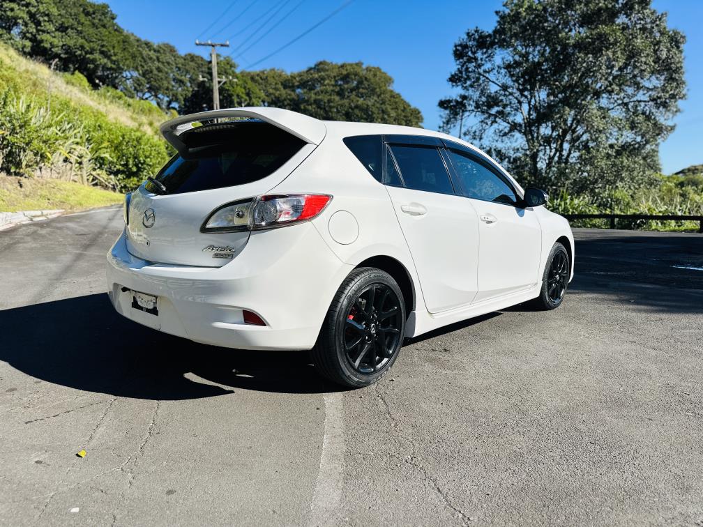 2013 Mazda Axela 20S SPORTS !! STUNNING ALLOYS !! Hatchback Tiptronic, 5 seats, New Import, Petrol, 2,000 cc, 119,216 km