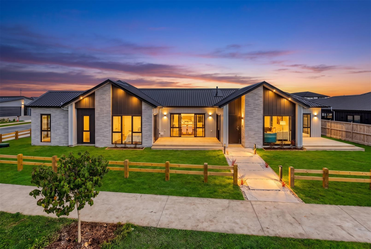 502m2 section, 175m2 Brandnew 4 beds 2.5 baths house with double garage, 8 Arahi Road, Clevedon, Auckland