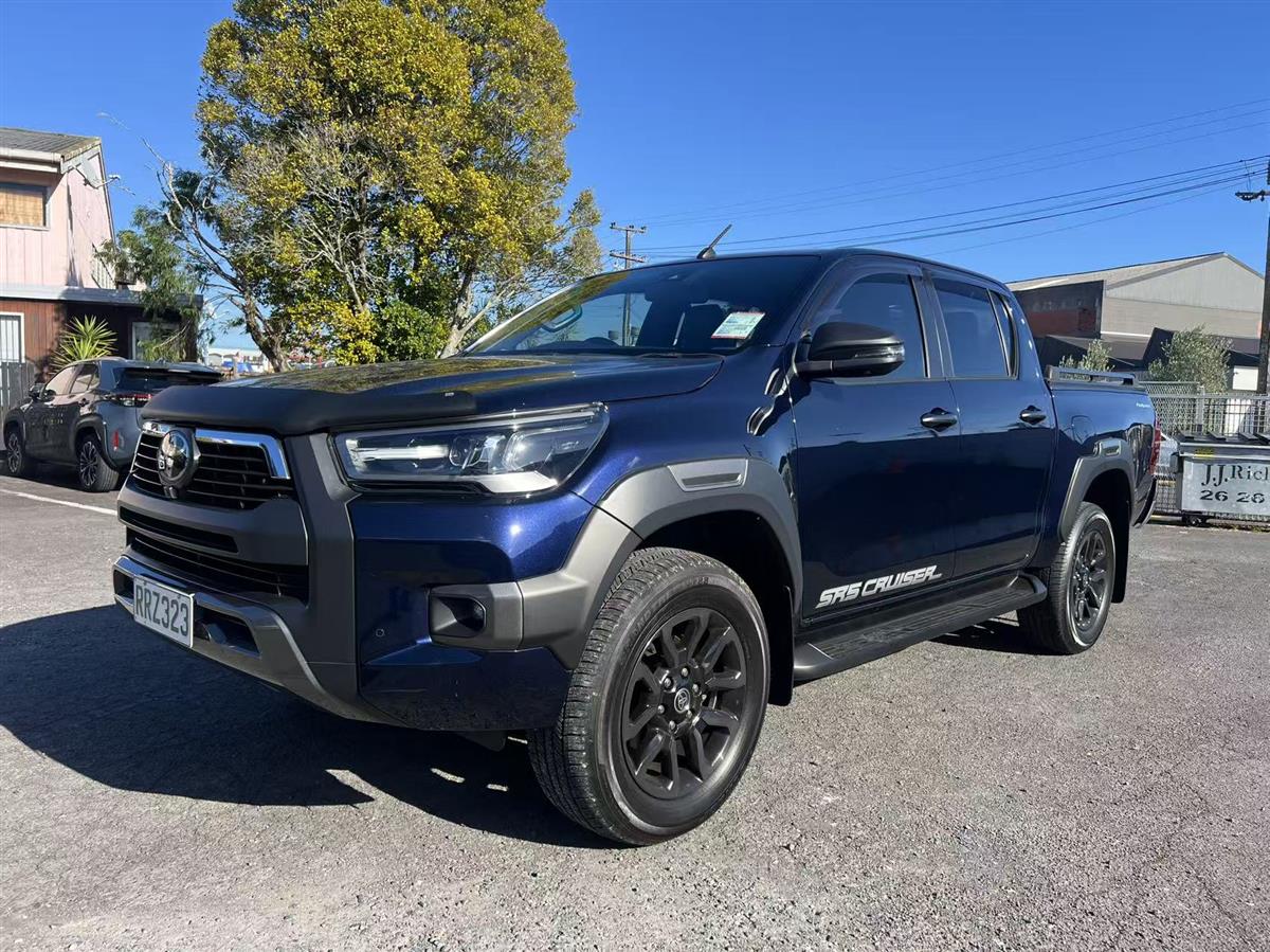 2024 Toyota Hilux SR5 CRUISER TD DC 2. Ute Automatic, 5 seats, Blue, Diesel, 2,755 cc, 36,944 km