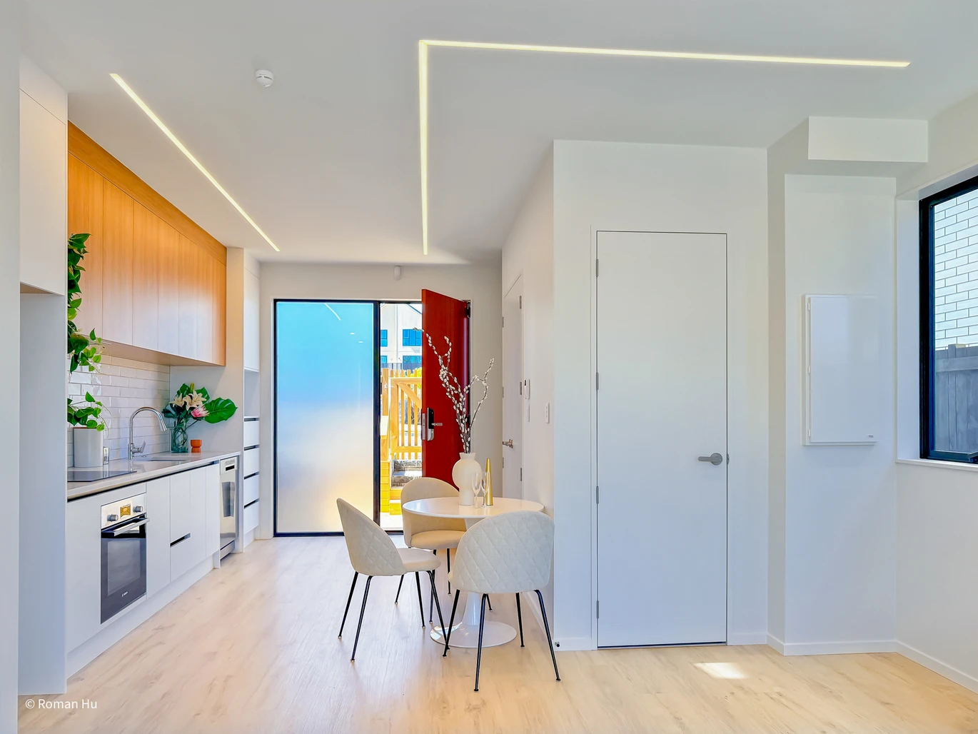 Urgent Sell! Westgate Duplex Move In Now, 3 beds 2.5 baths home with car park, The Vendor is very motivated, 168 Kerepi Street Westgate, Auckland