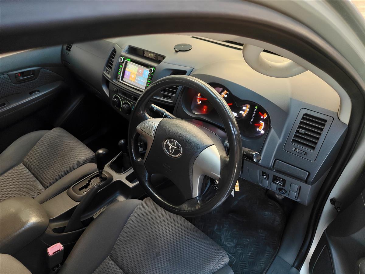 2012 Toyota Hilux 4WD 3.0TD DC/NZ NEW/LOTS OF EXTRAS Ute Automatic, 5 seats, Silver, Diesel, 116,613 km