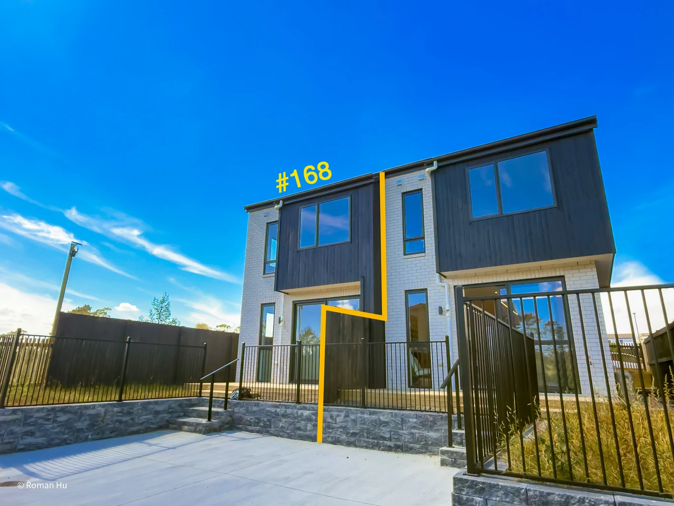 Urgent Sell! Westgate Duplex Move In Now, 3 beds 2.5 baths home with car park, The Vendor is very motivated, 168 Kerepi Street Westgate, Auckland