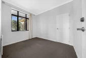 Grand Family Living on 806m² in Dannemora, 280m2 6 beds 3 baths house with double garage, Botany Downs Secondary College zone, 15 Kilkenny Drive East Tamaki Heights, Auckland