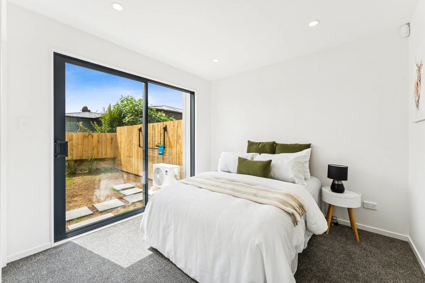 10-year Master Builder Guarantee, Brandnew 3 beds 2 baths home with garage, 1 ensuite ground floor, move-in ready, 10D Powell Place Henderson, Auckland
