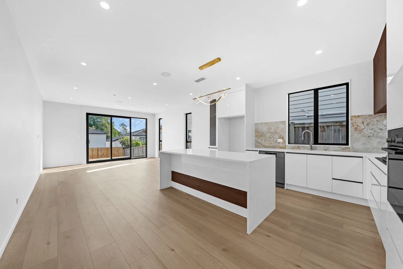 2 kitchens, 6 beds (2 ensuites) 4.5 baths house with garage and 1 bed granny, 65 Rashni Road Flat Bush, Auckland
