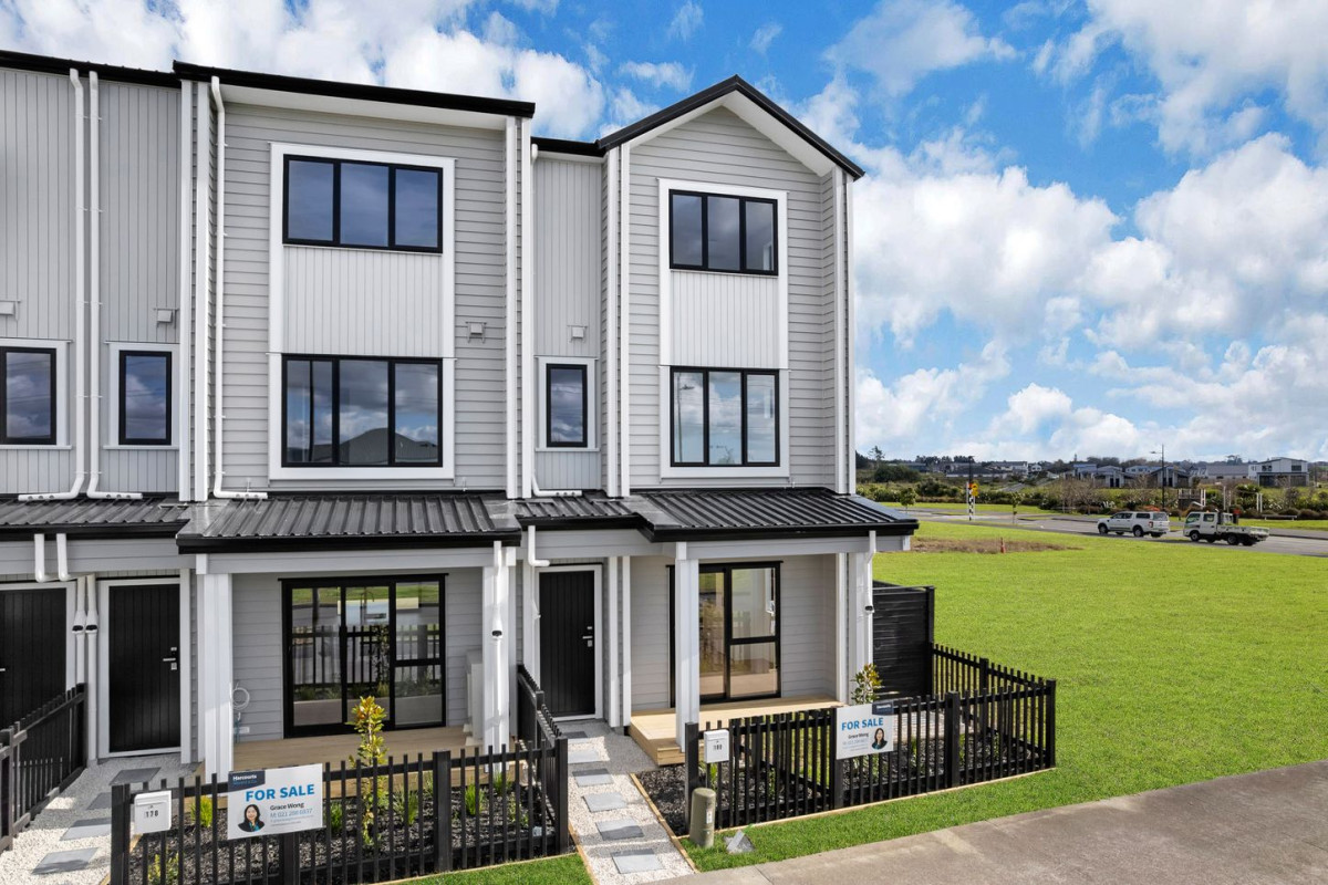 170m2 Brandnew 5 beds (2 ensuites) 3.5 baths home with 2 car parks, 174-180 Bremner Road, Karaka, Auckland