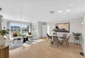 981m2 section, 404m2 character 5 beds 3 baths grand residence with triple garage, swimming pool, Beautifully landscaped gardens, 9 Worcester Road Meadowbank, Auckland